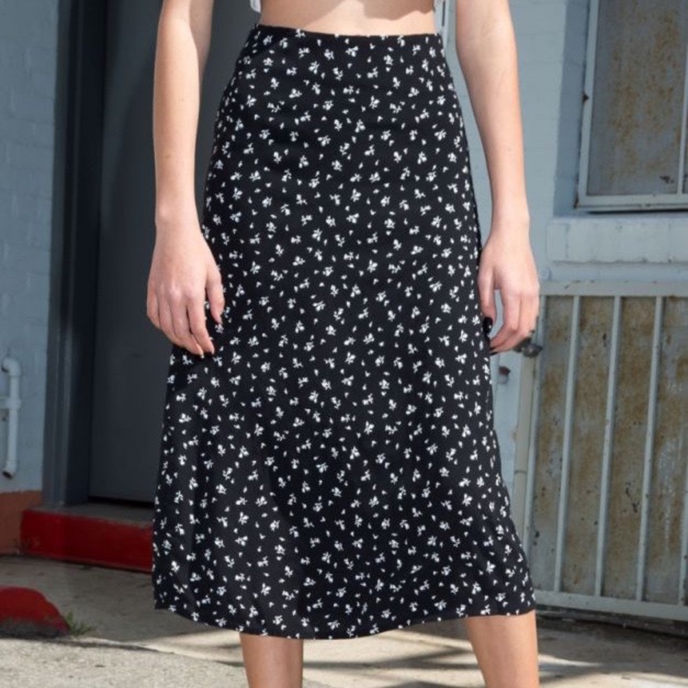 Brandy Melville Phoebe Skirt